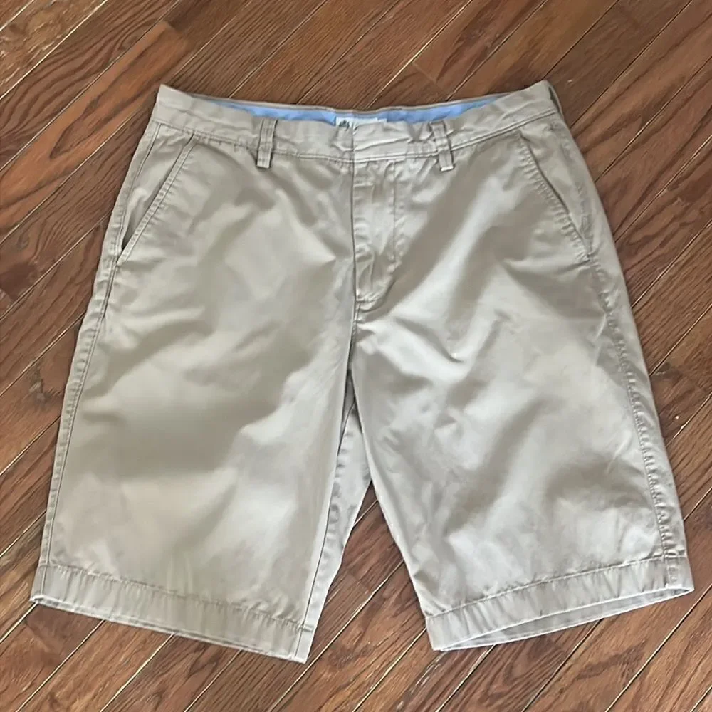 J. Crew Men’s 33 khaki tan flat front preppy shorts